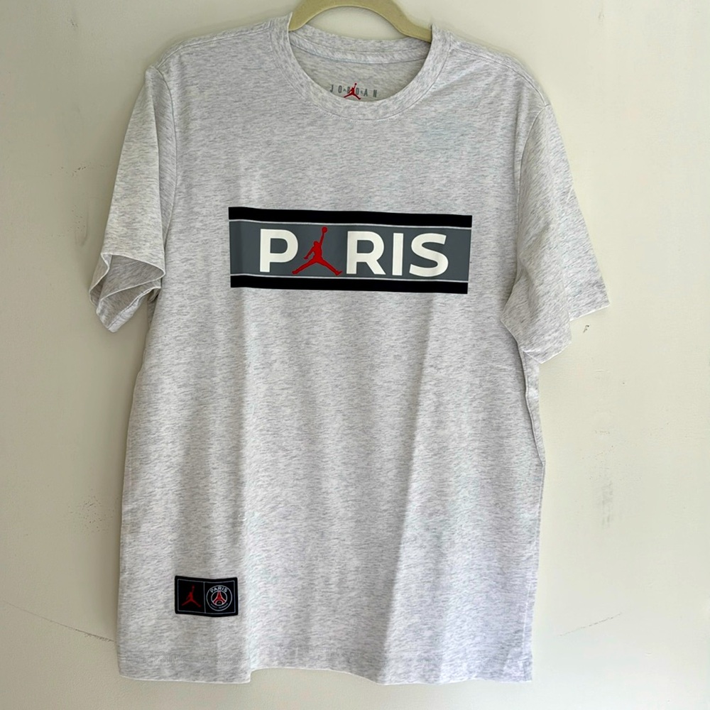 Jordan Paris Saint-Germain Logo T-Shirt